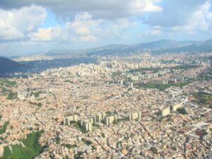 VENEZUELA EN EXPANSIÓN: 40 AÑOS DE CRECIMIENTO URBANO Transformación de las áreas urbanas de Venezuela (1985-2024)
